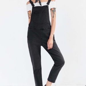 URBAN OUTFITTERS OVERALLS